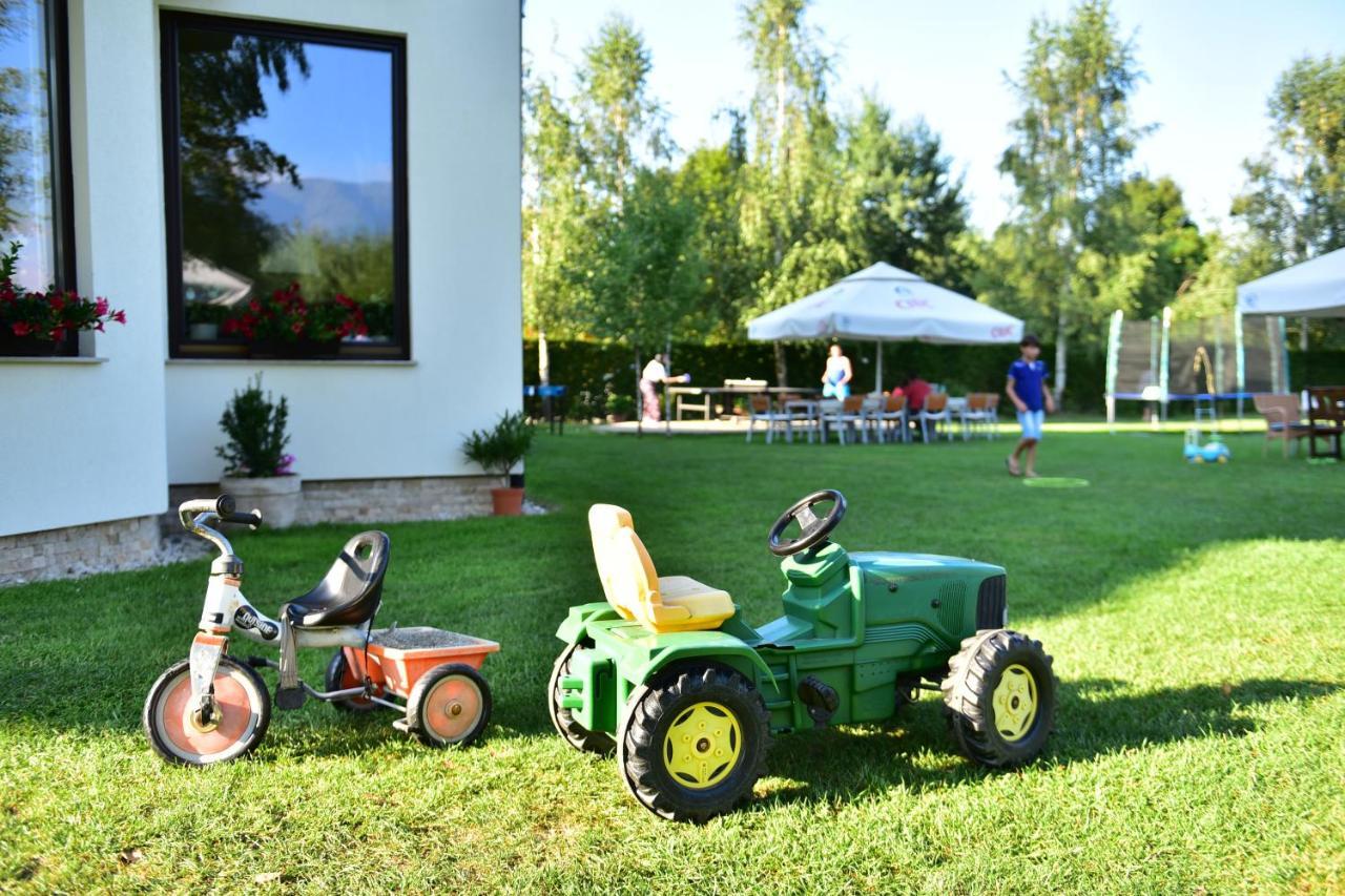 Natura Family Resort Avrig Εξωτερικό φωτογραφία