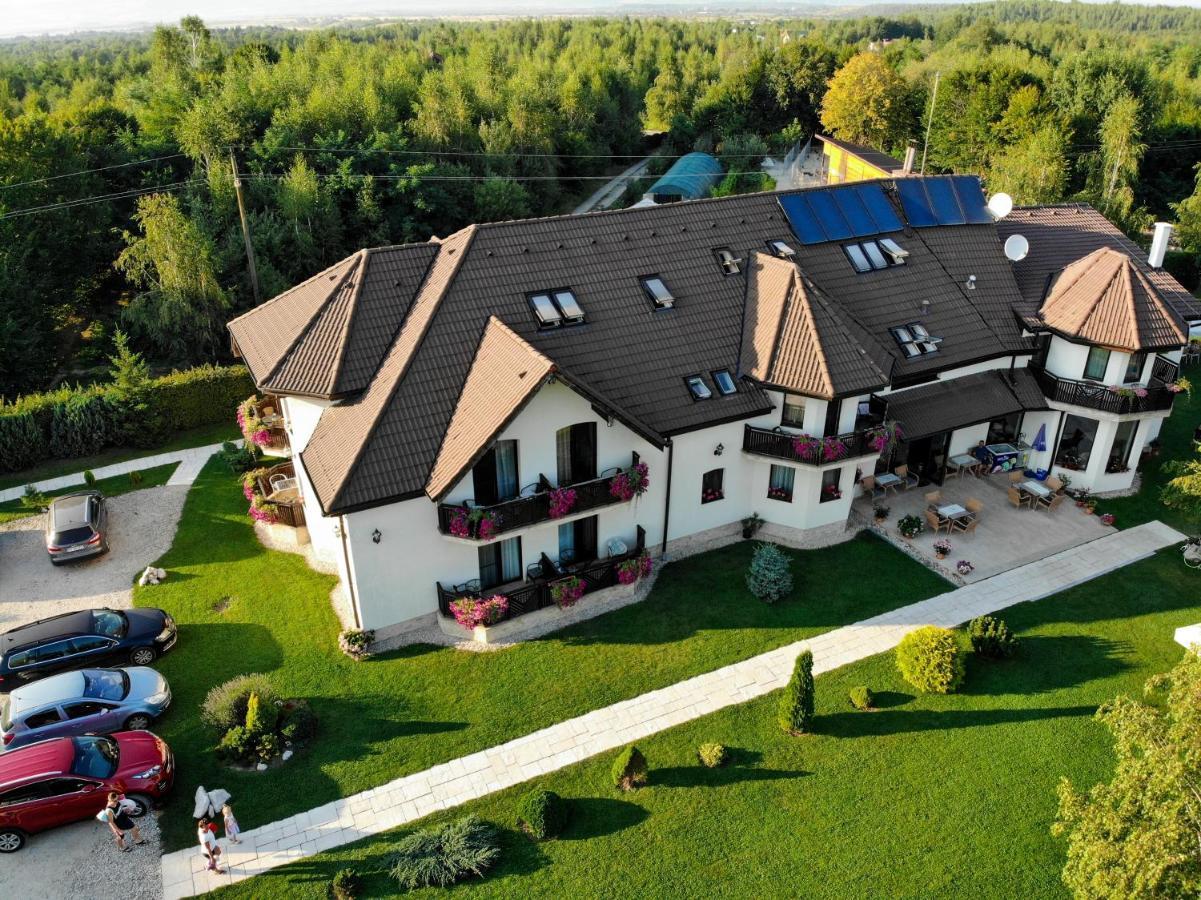 Natura Family Resort Avrig Εξωτερικό φωτογραφία
